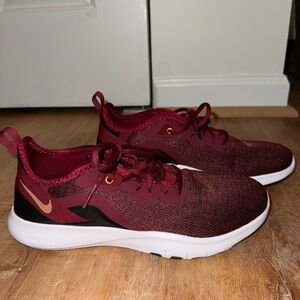 NEW!! Nike Women’s Flex TR9 Size 8